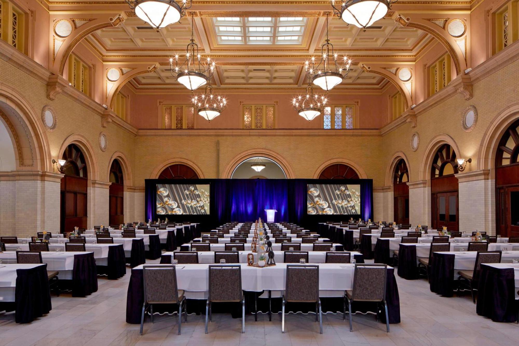 Renaissance Minneapolis Hotel, The Depot Exterior foto